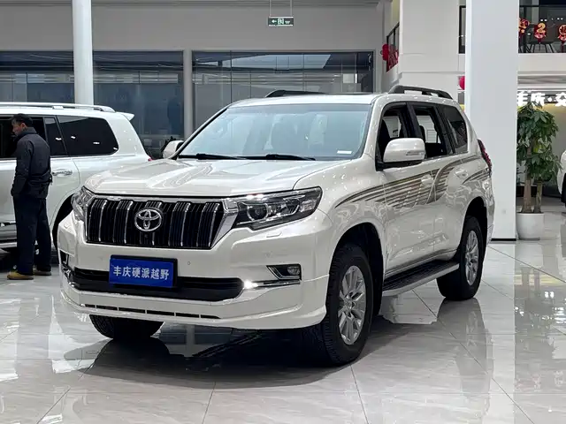 TOYOTA PRADO