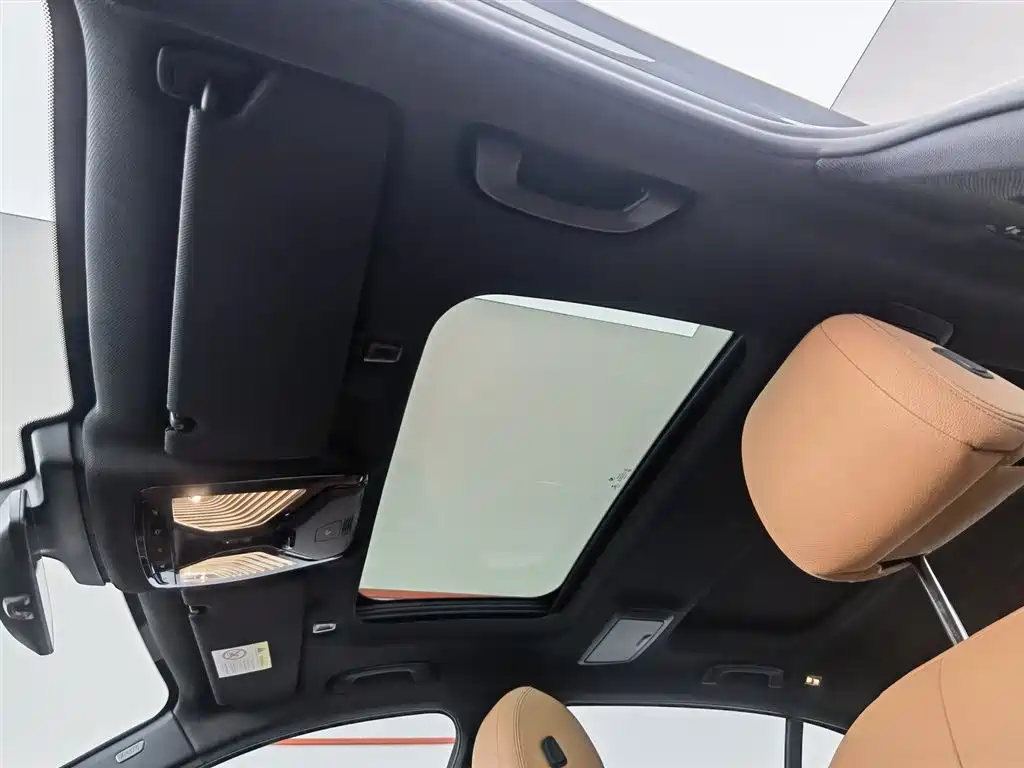 BMW 5 Series 2019 530Li Leading M Sport Package фото 14