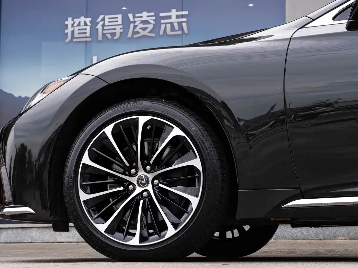 Lexus LS 2022 2021 500h Executive Edition