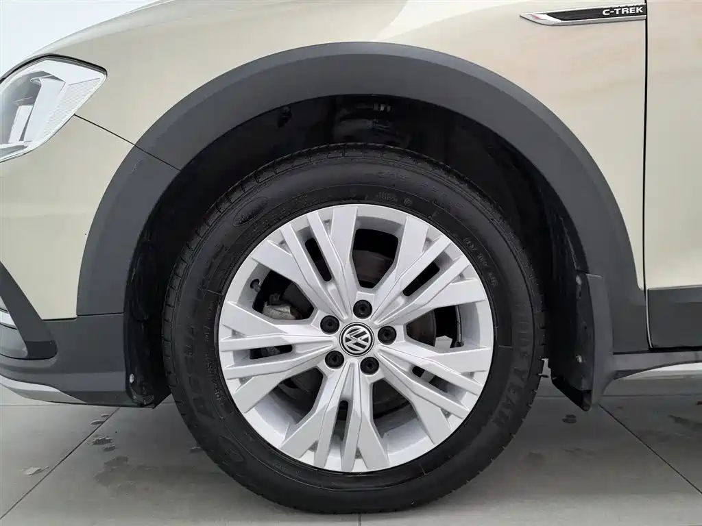 Volkswagen C-TREK 2017 1.6L Automatic Comfort фото 17