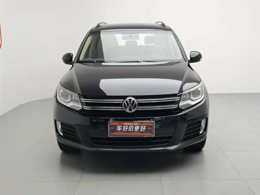Volkswagen Tiguan 2015 1.8TSI Automatic 2WD Trendline фото 3