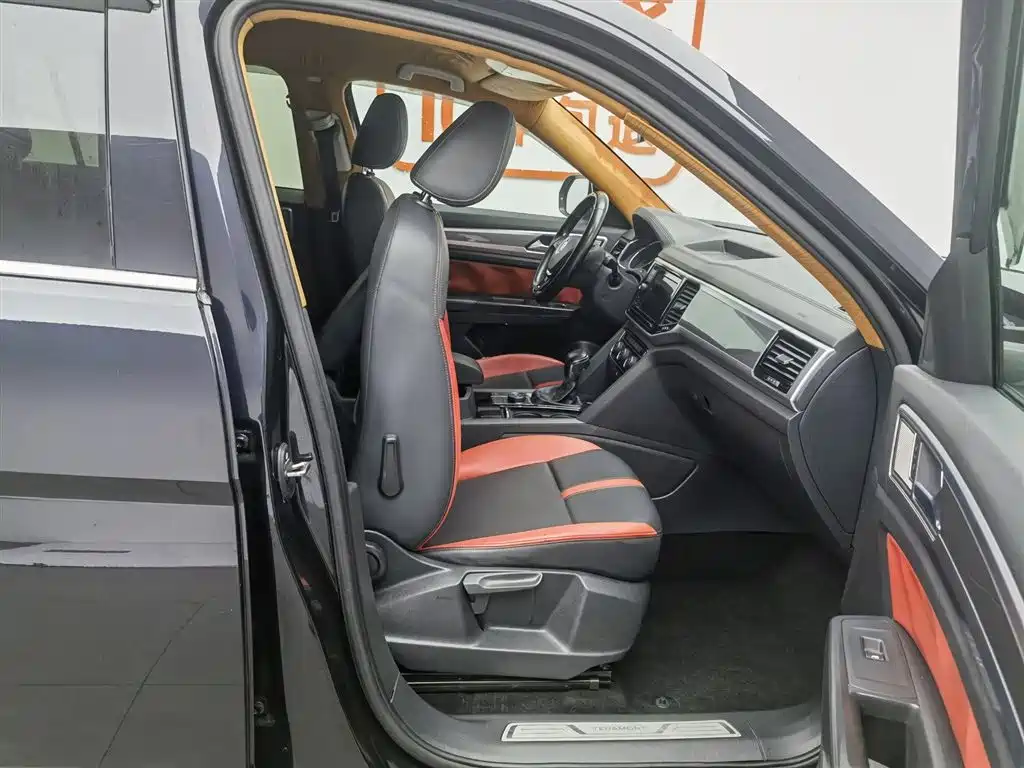 Volkswagen Teramont 2019 380TSI 4WD Comfort China VI фото 23