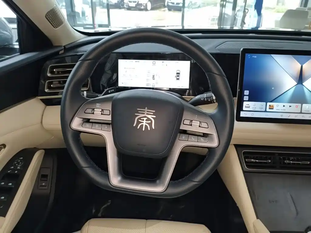BYD Qin L 2025 2025 DM-i Smart Drive Edition 120KM Surpassing
