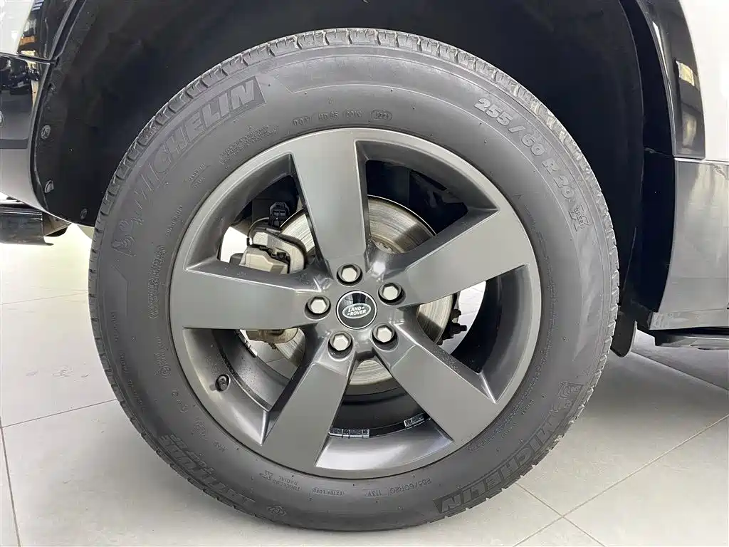 Land Rover Defender 2022 90 2.0T P300 X-DYNAMIC HSE фото 32