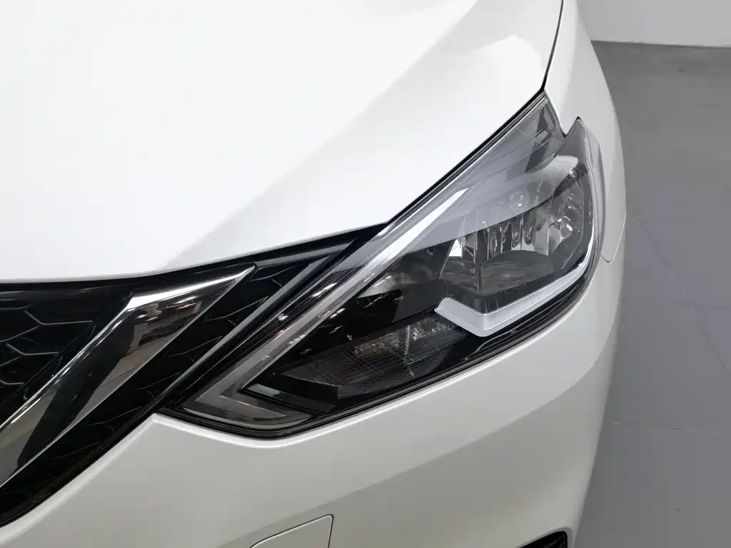 Nissan SYLPHY, миниатюра 7