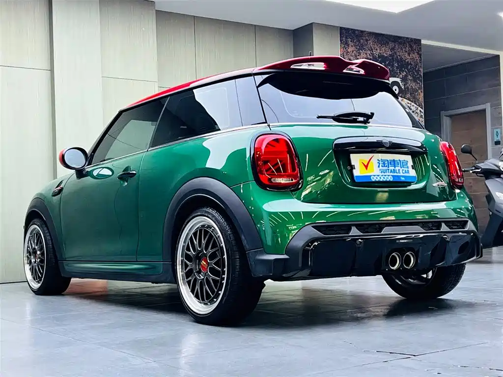 MINI JCW