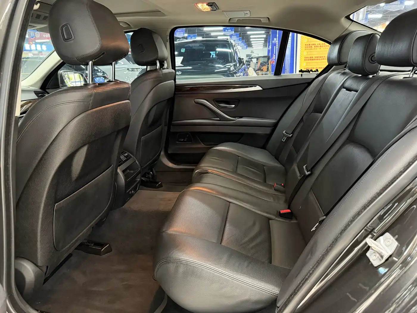 BMW 5 Series 2014 525Li Leading фото 9