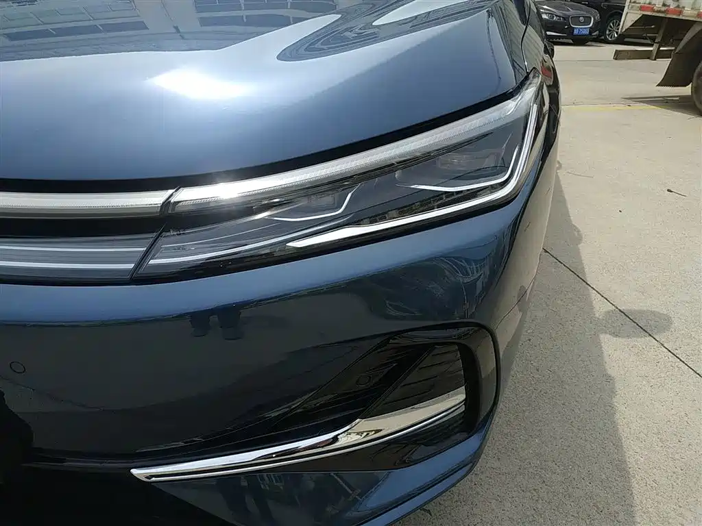 Geely Galaxy Galaxy A7 2025 EM-i фото 24