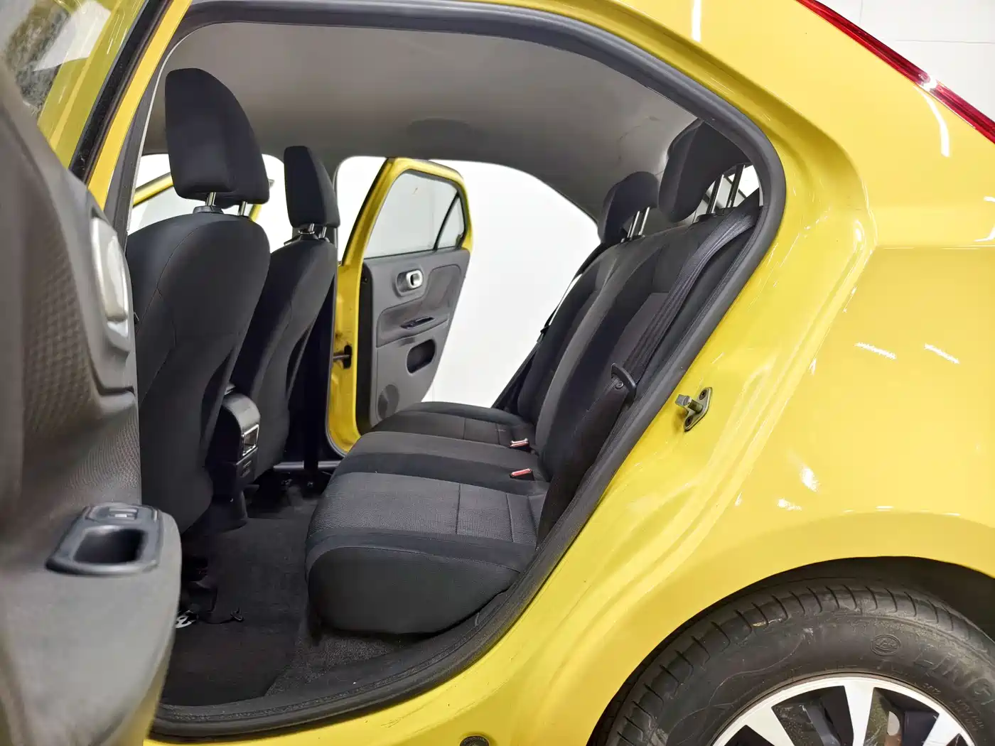 MG 3 2015 2014 1.3L AMT Comfort Edition