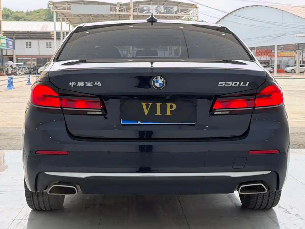 BMW 5-SERIES