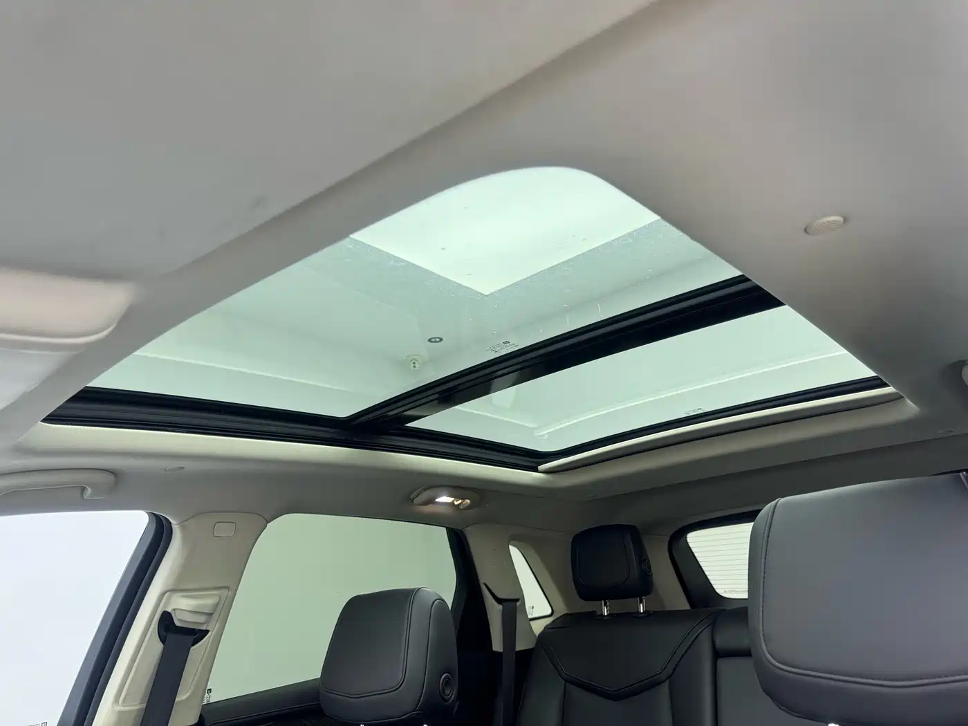 Cadillac XT5 2016 2016 25T Luxury Model