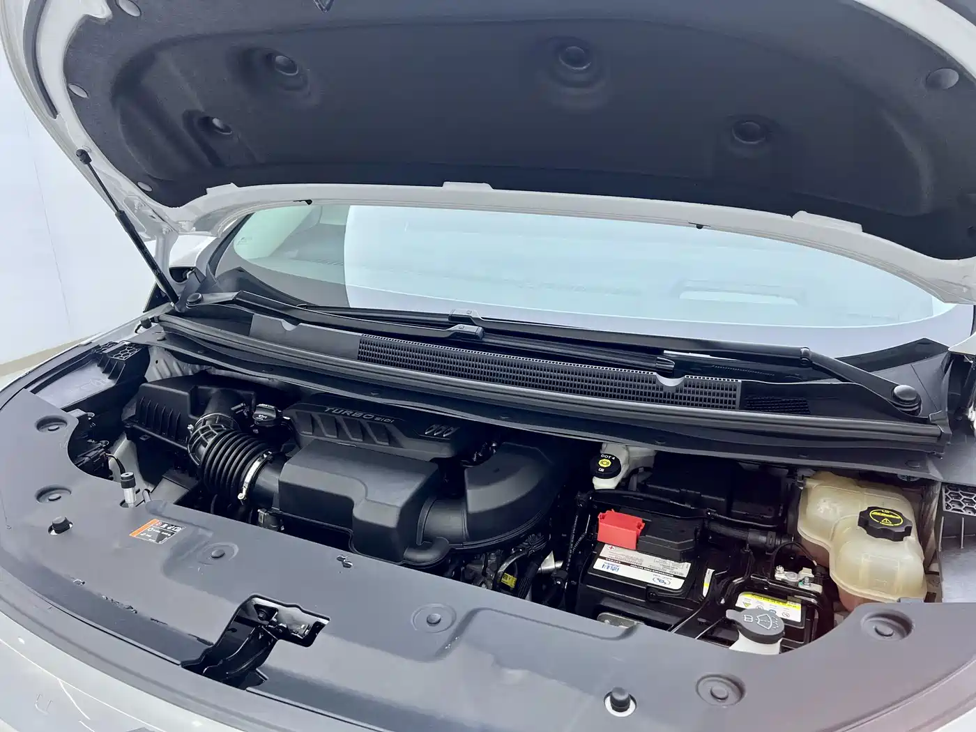 Buick Century 2024 2023 2.0T 7-Seater World Edition
