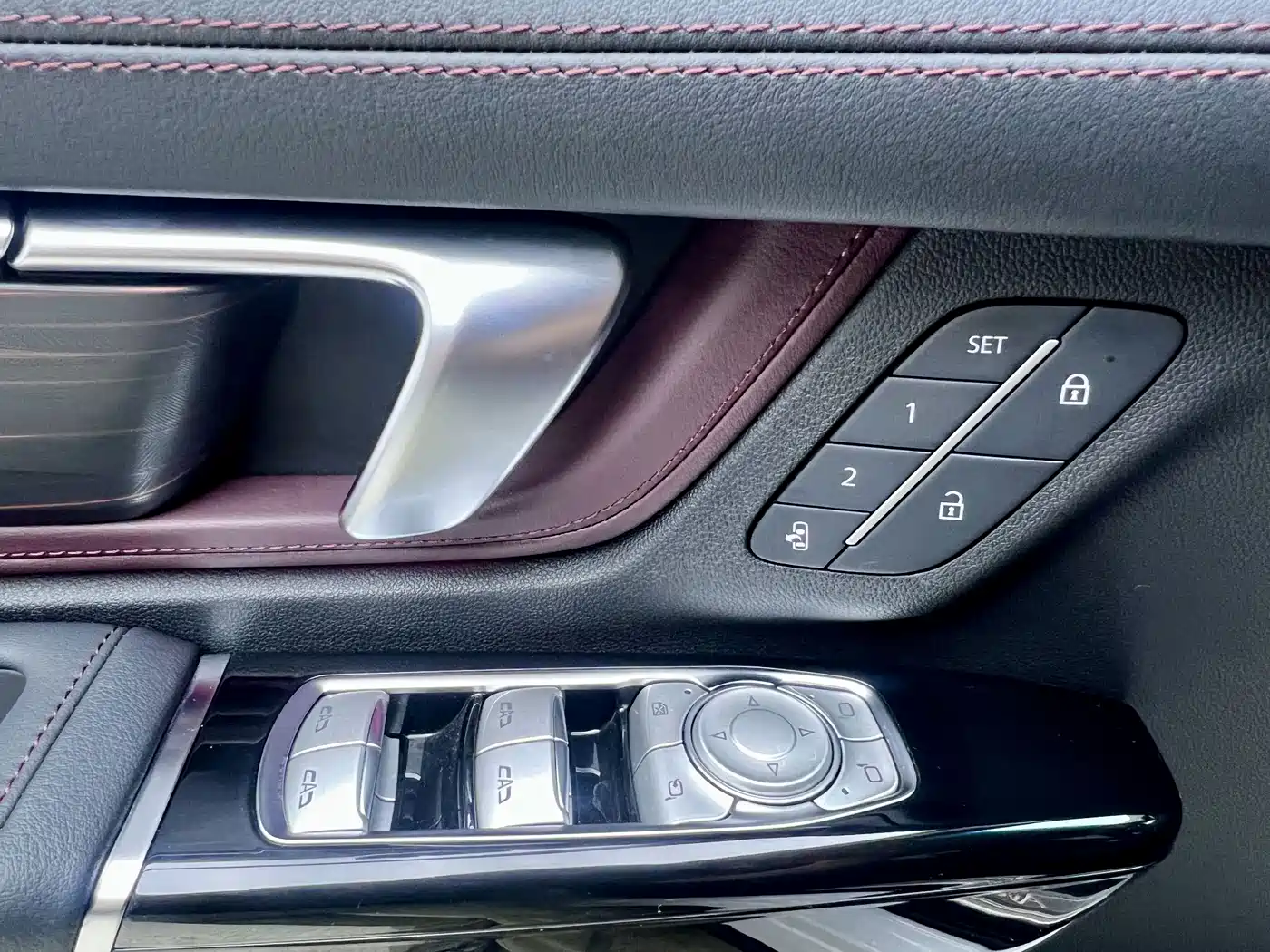 Buick Century 2024 2023 2.0T 7-Seater World Edition