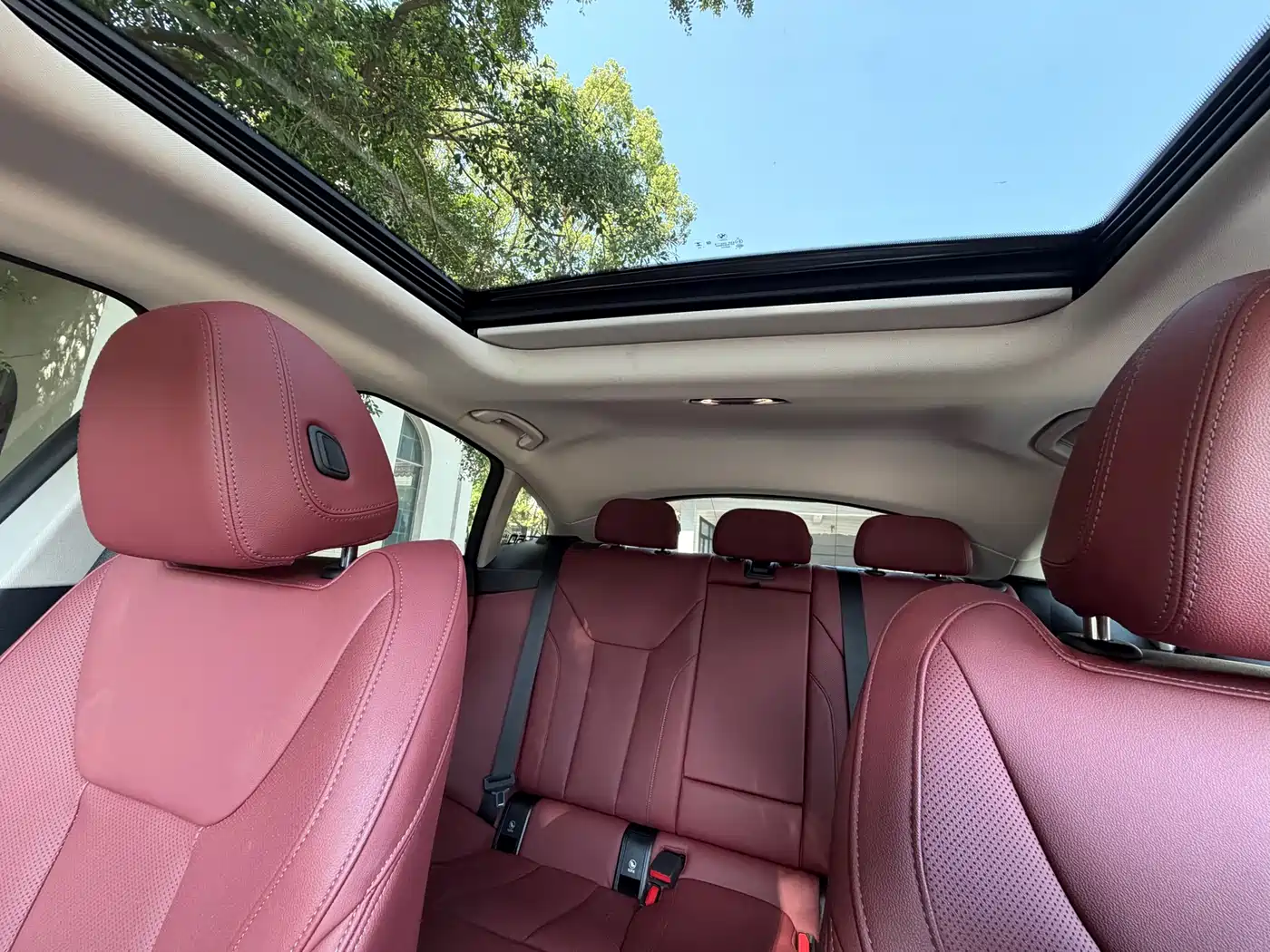 BMW i4 2023 eDrive35 фото 17
