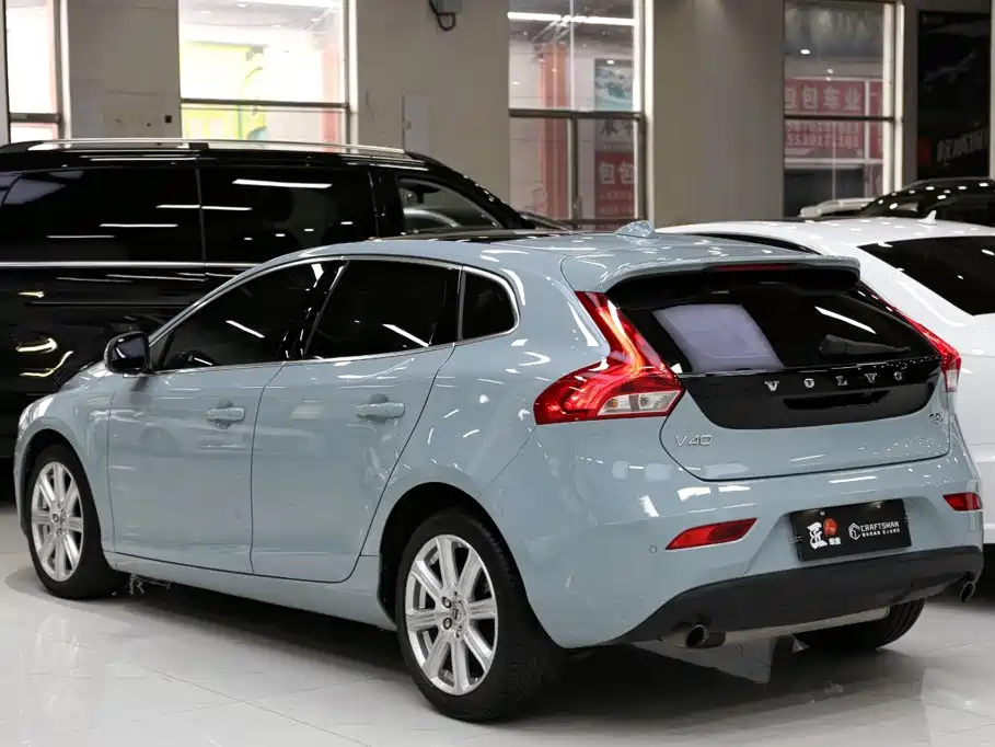 Volvo V40 2018 2018 T3 R-Design Edition