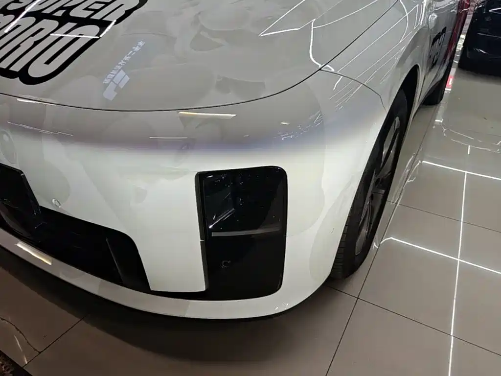 Li Auto Li i8 2026 2025 Standard Edition