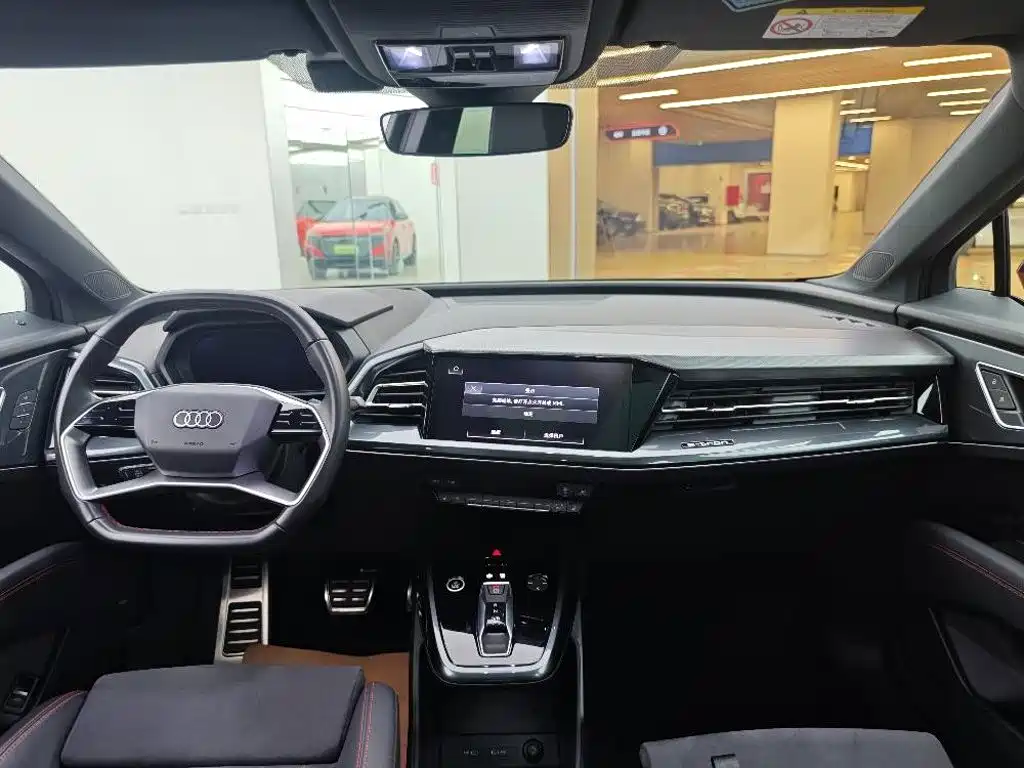 Audi Q5 e-tron 2024 2022 50 e-tron quattro edition one Art Collection Edition