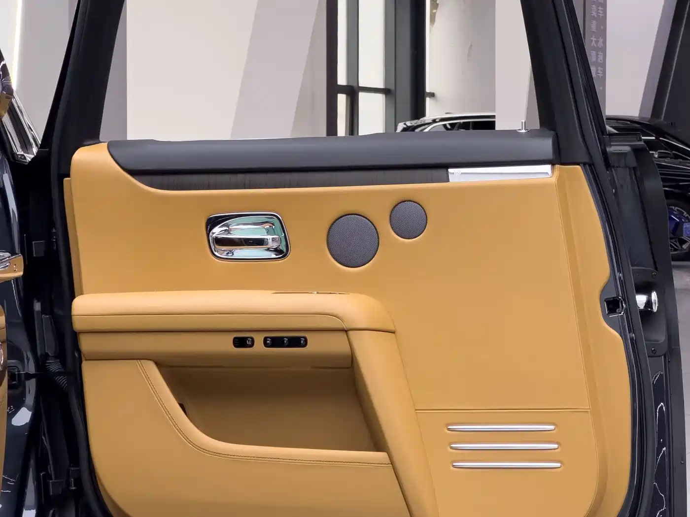 Фото 29 - Rolls-Royce Ghost