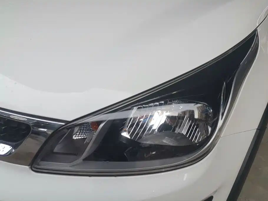 Kia KX CROSS 2018 2017 1.4L AT GLS
