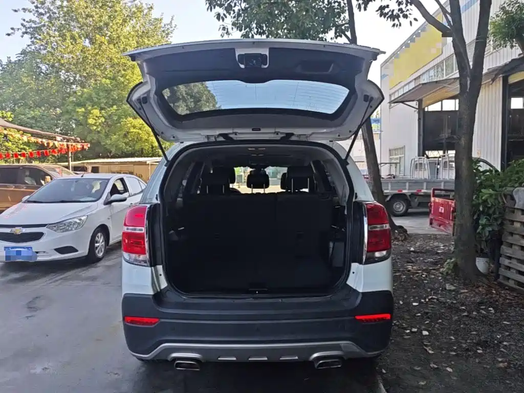 Chevrolet Captiva 2017 2015 2.4L AWD Flagship 7-Seater
