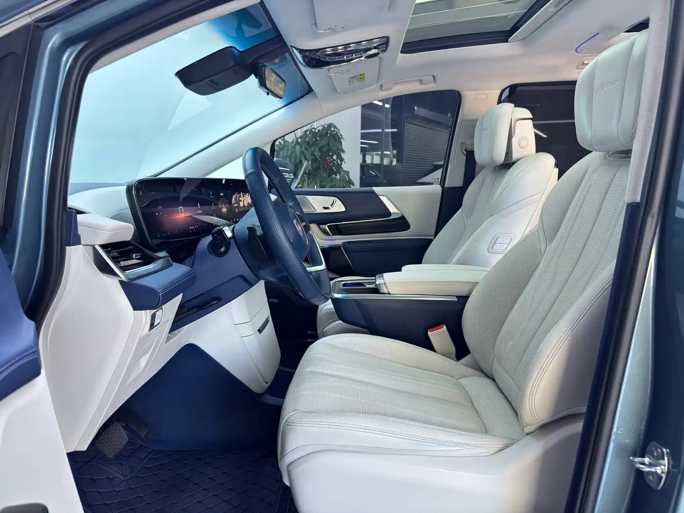 Buick Century 2024 2023 2.0T 7-Seater World Edition