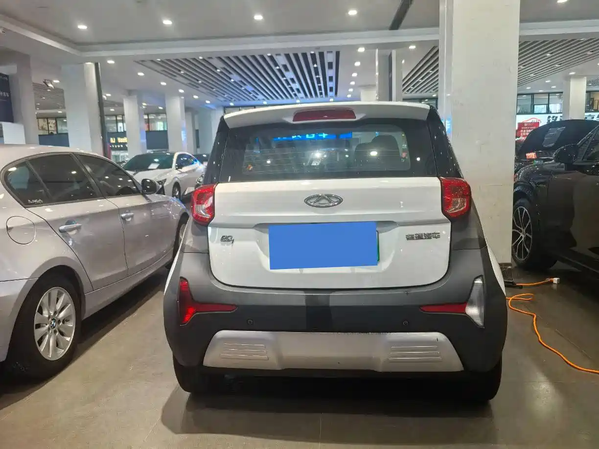 QQ New Energy Little Ant 2019 2018 400 4-Seater Premium Smart Edition