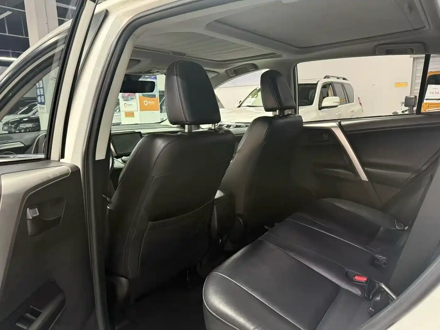Toyota RAV4 Rongfang 2018 2.5L Automatic 4WD Elite i Edition фото 7