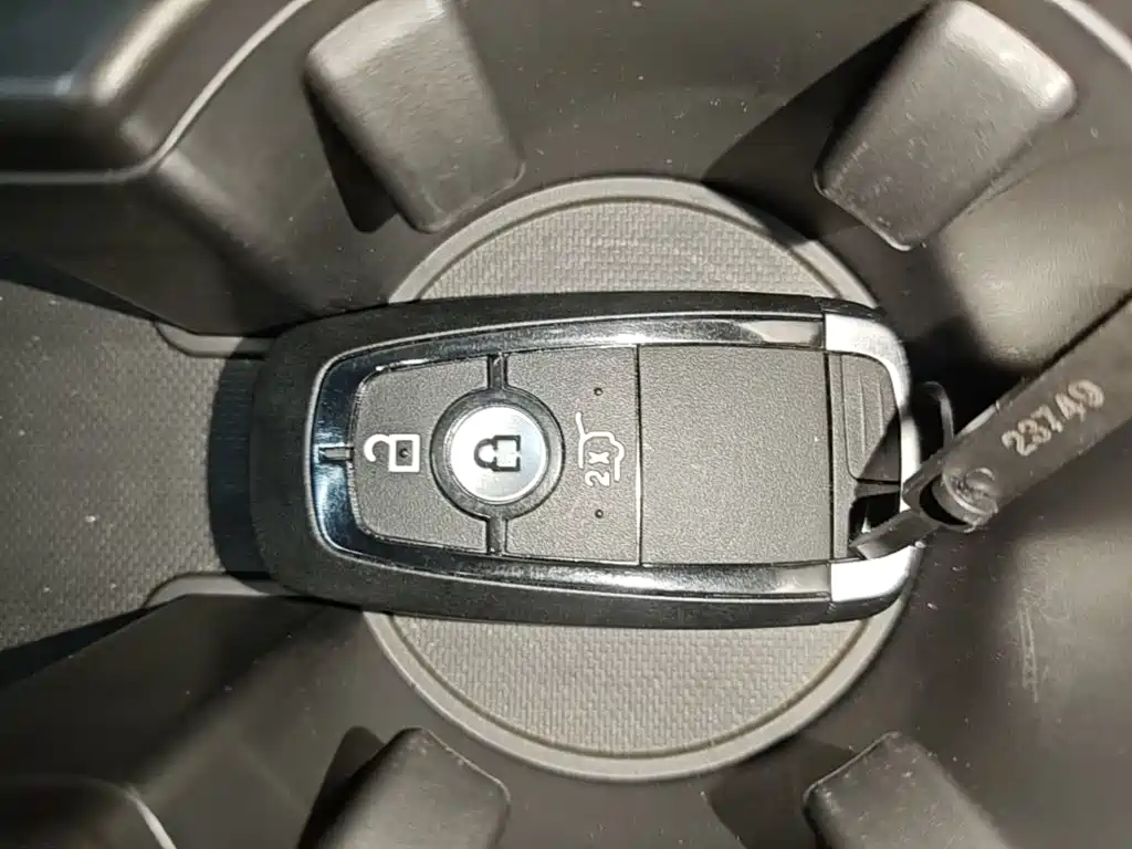 Photo 9 - Ford Edge