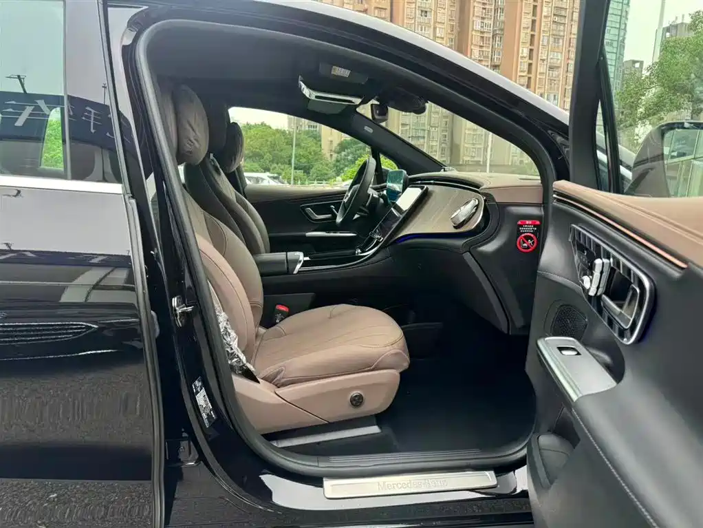 Mercedes-Benz EQE SUV 2026 2024 500 4MATIC Pioneer Edition