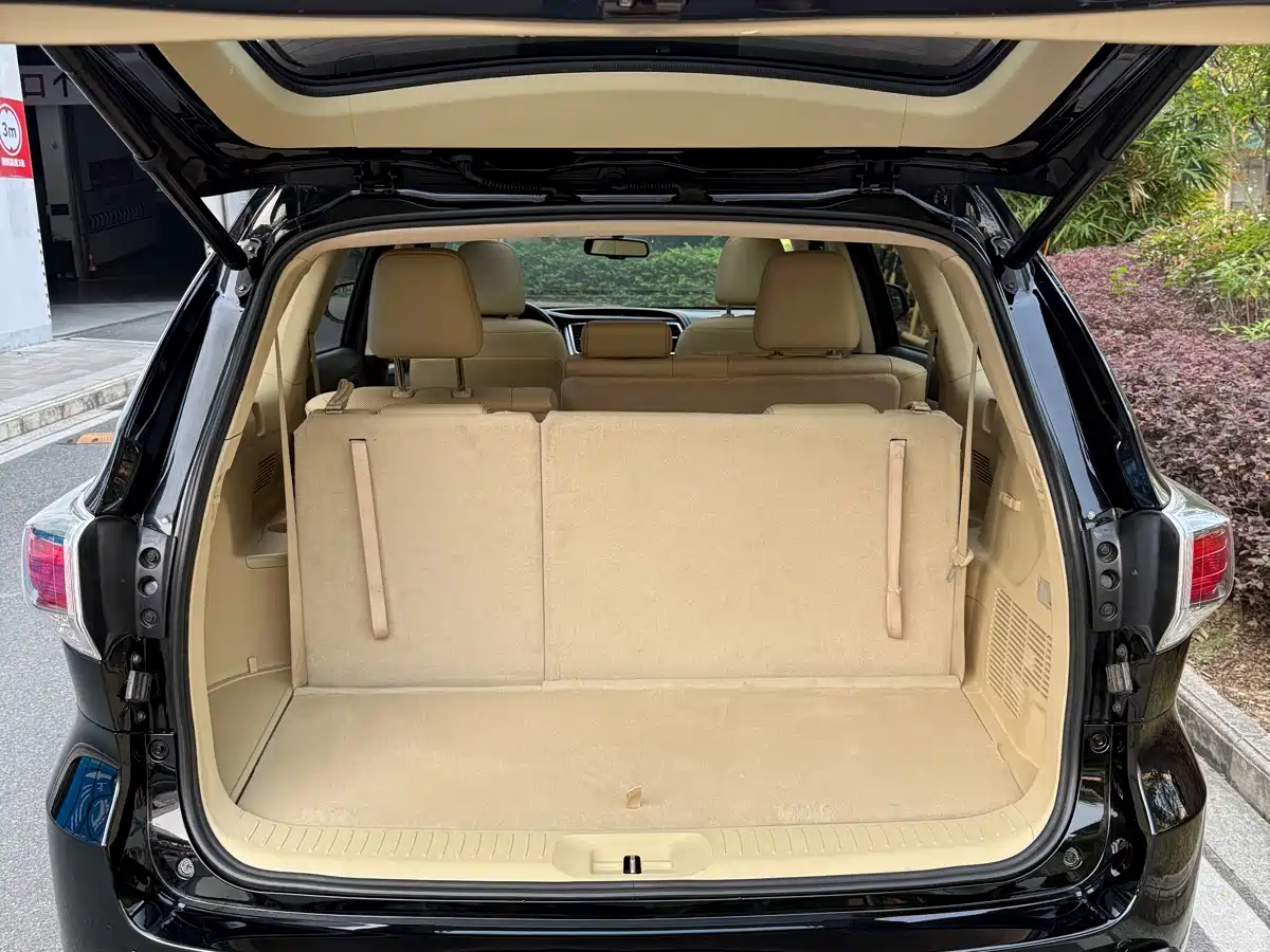 Toyota Highlander 2017 2.0T 4WD Premium 7-Seater фото 15