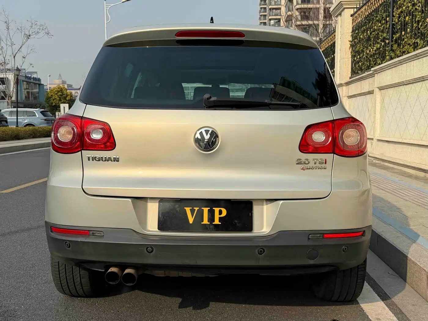 Volkswagen Tiguan 2012 2.0TSI Comfort фото 4