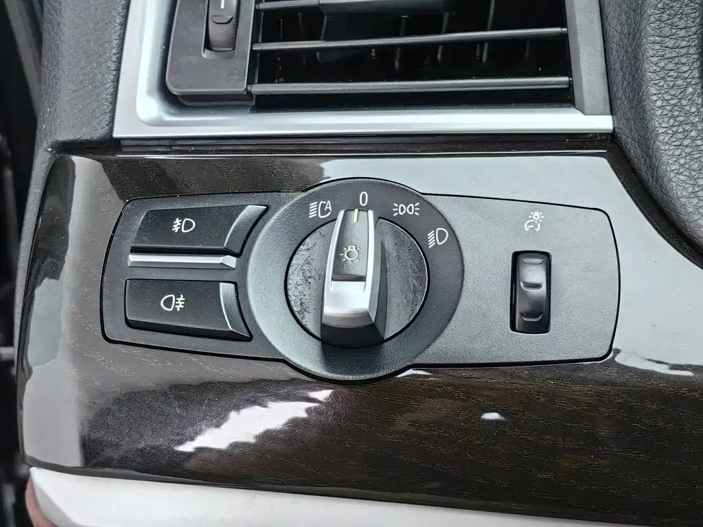 Photo 21 - BMW 5 Series GT