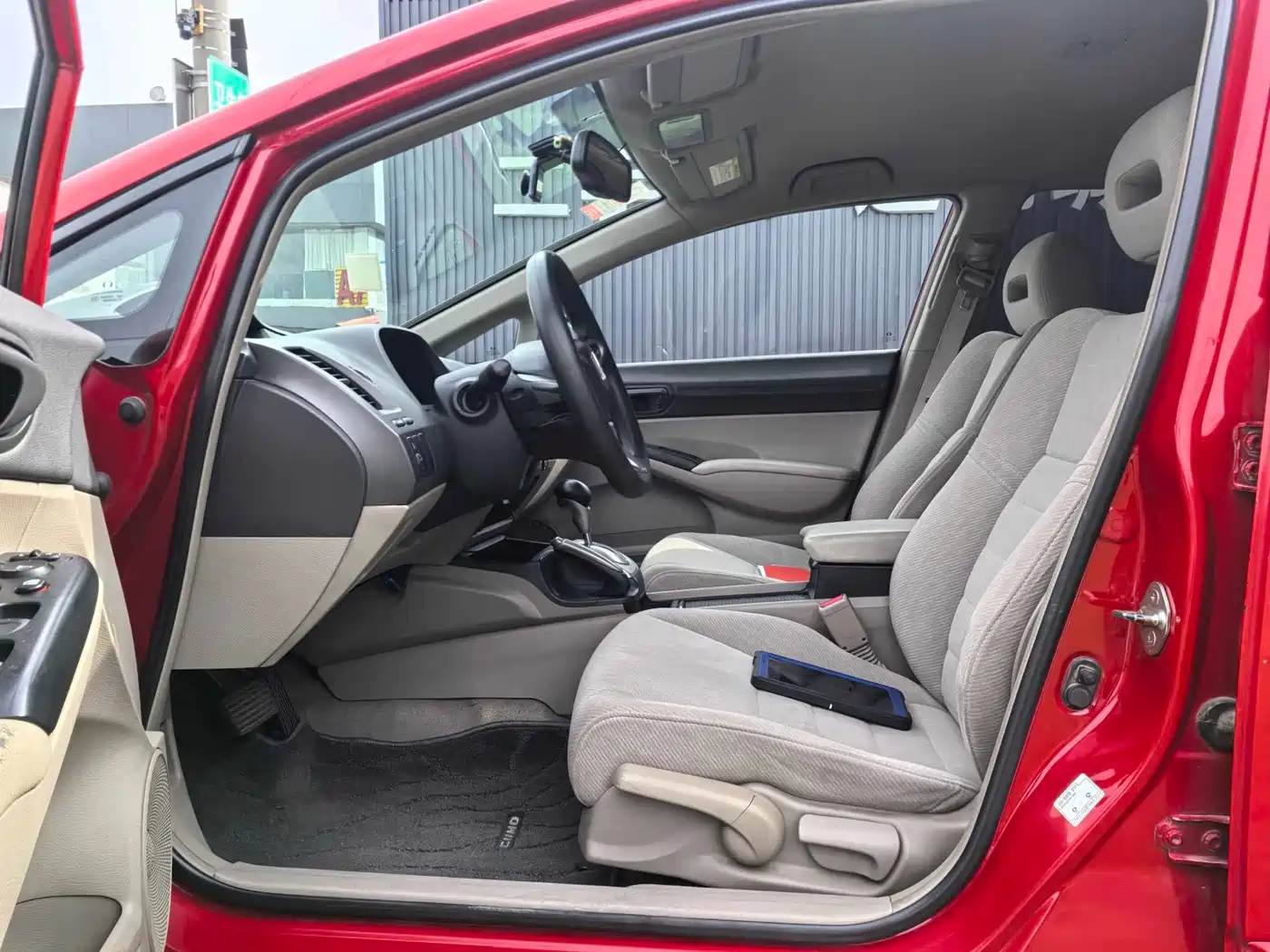 CIIMO CIIMO 2013 2012 1.8L Automatic