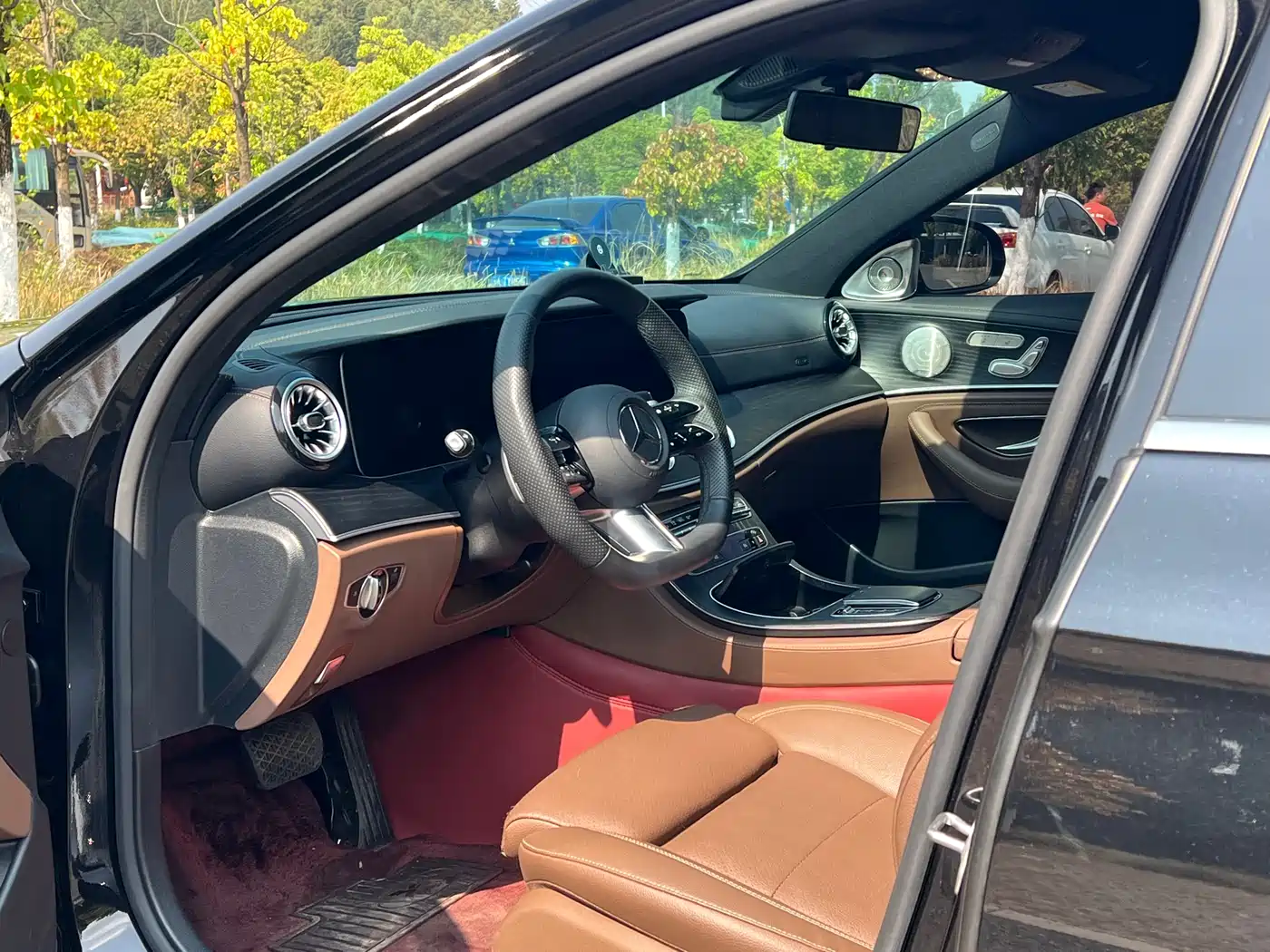 Mercedes-Benz E-Class 2023 E 260 L Sport фото 4