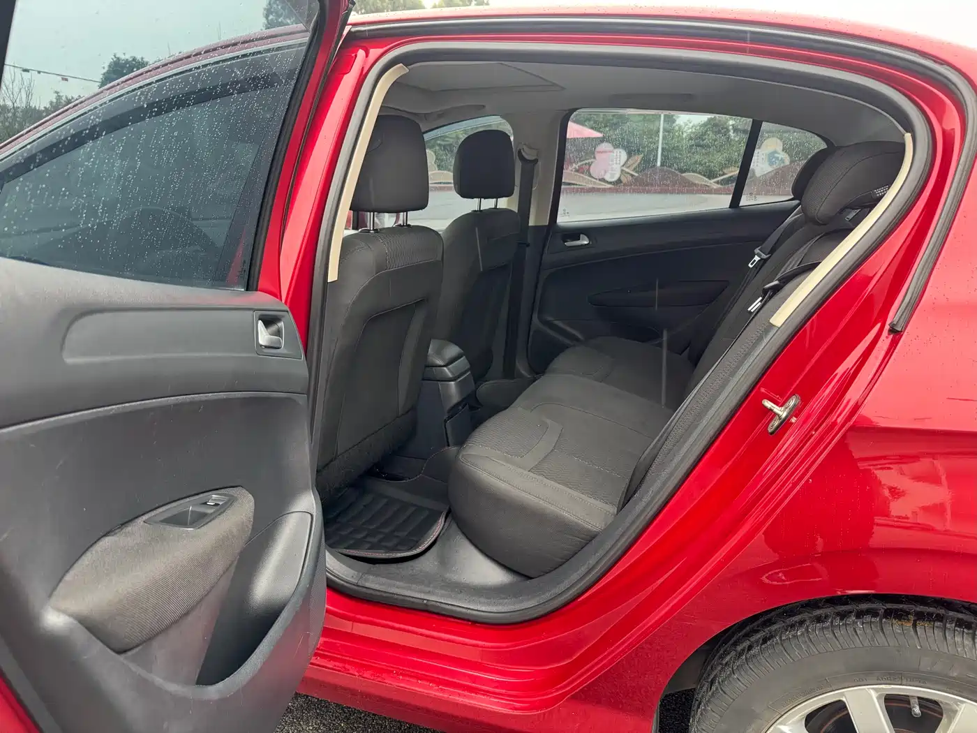 Peugeot 308 2014 Model Joy Edition Classic 1.6L Manual Superior Style фото 12