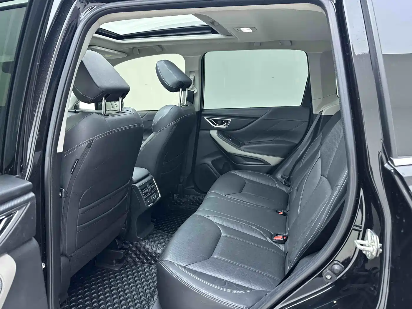 Subaru Forester 2022 2.0i AWD Flagship Edition with EyeSight фото 8