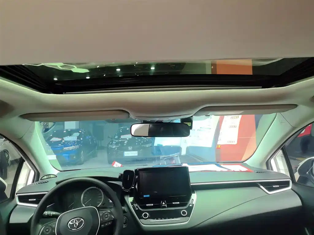 Toyota Corolla 2021 1.2T S-CVT Elite PLUS Edition фото 9
