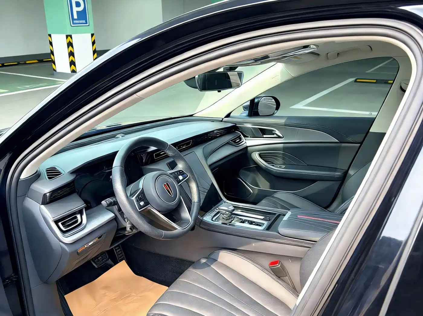 Hongqi H5 2023 1.5T DCT Smart Connect Flag Rhythm фото 7