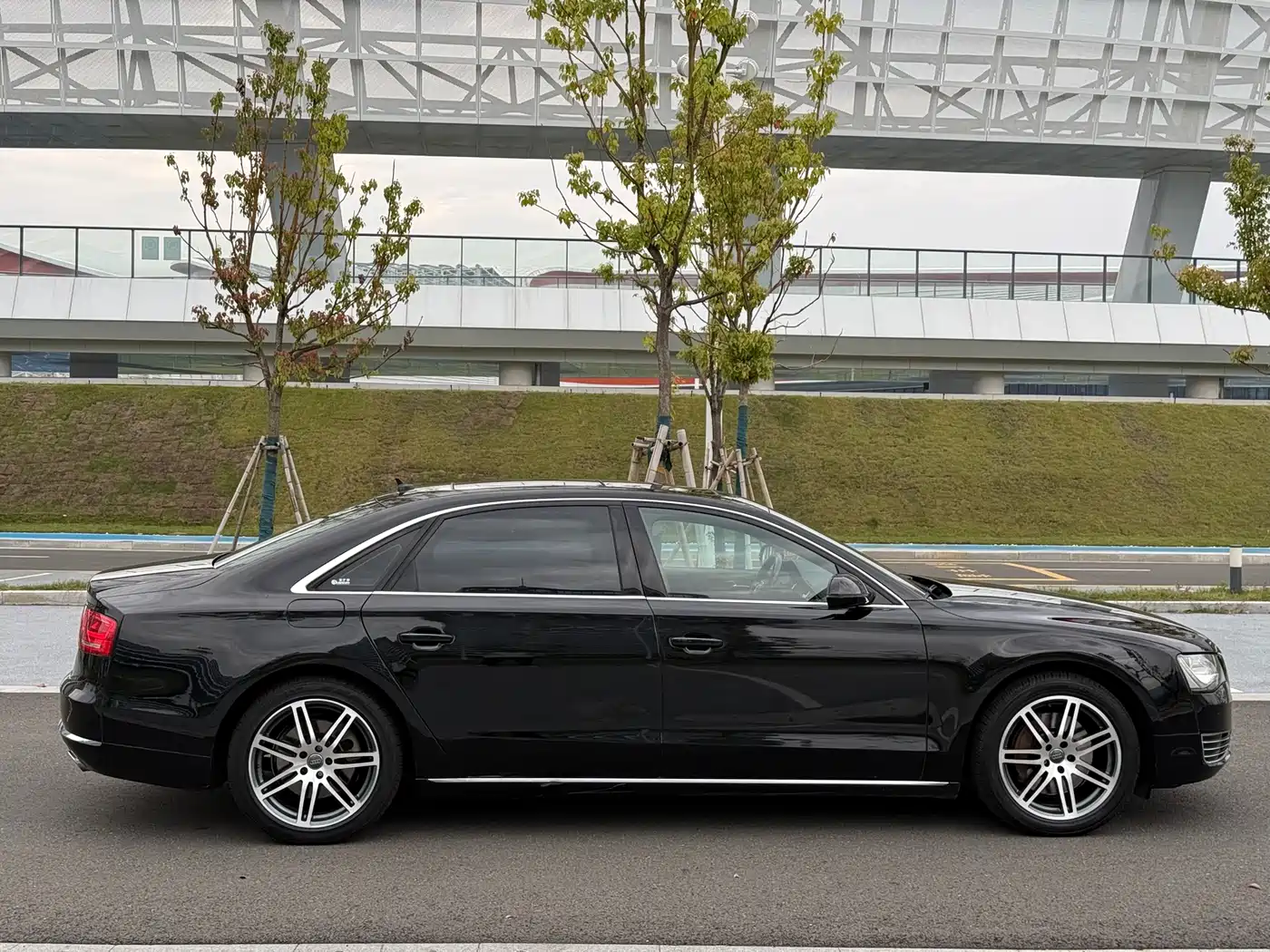 Audi A8 2013 A8L 45 TFSI quattro Luxury фото 8
