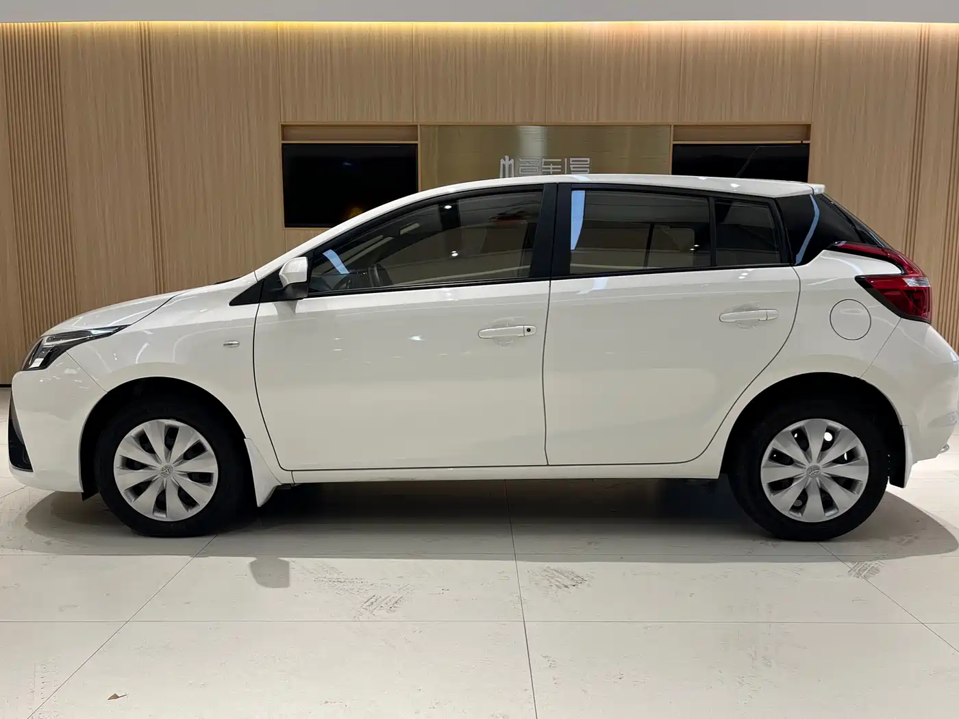 Toyota YARiS L Zhi Xuan 2018 1.5E CVT Champion Limited Edition фото 3