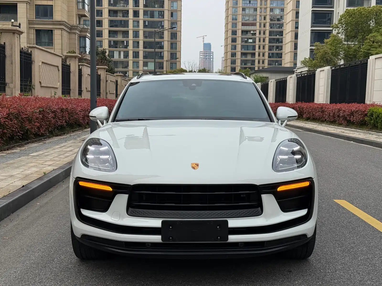 صورة 2 - Porsche Macan