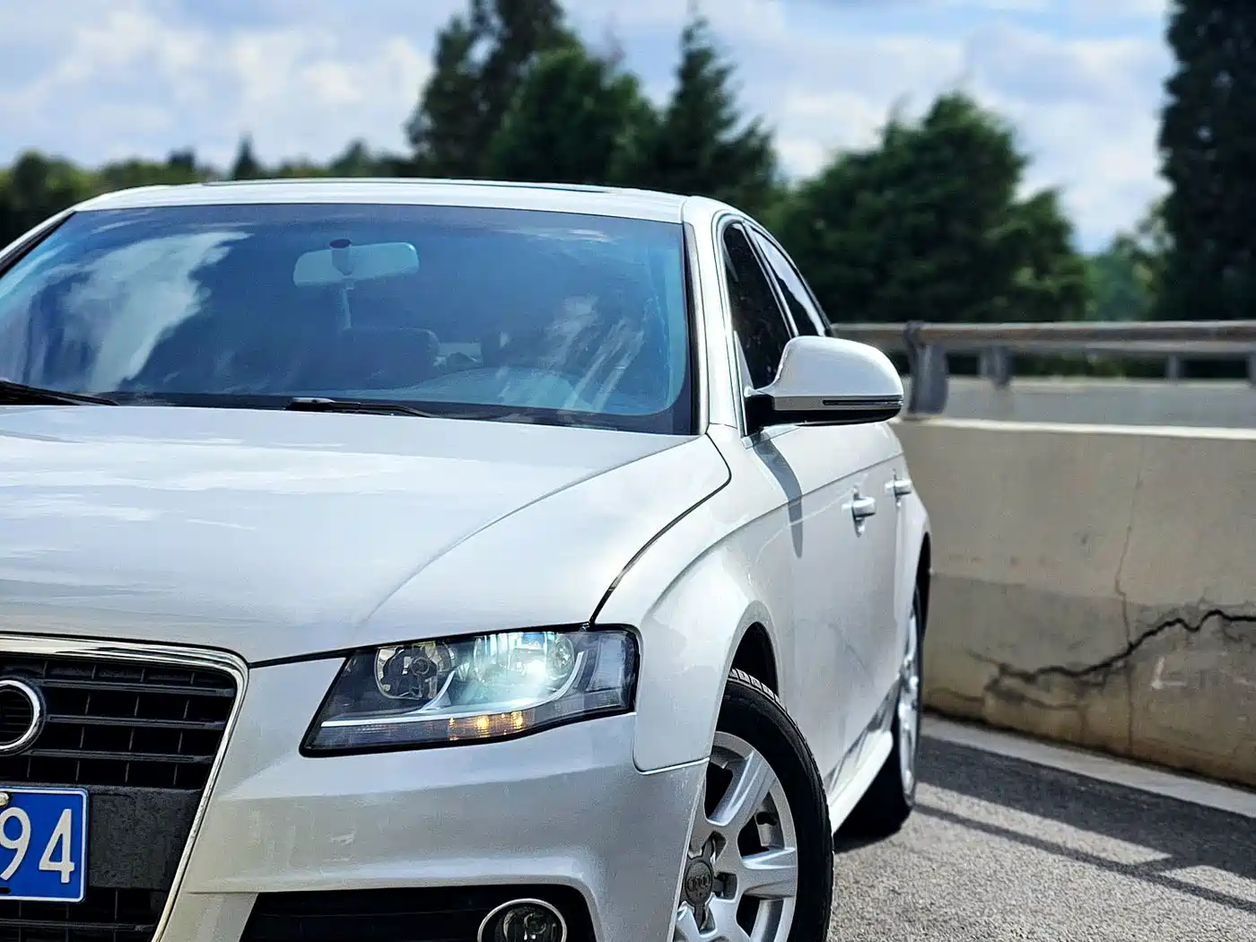 Фото 22 - Audi A4L