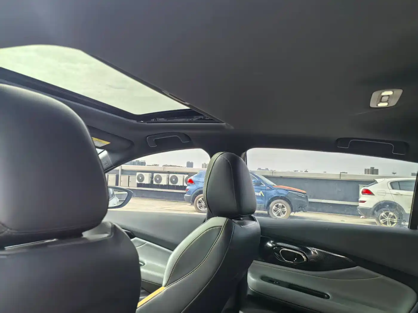 GAC Trumpchi Trumpchi Emkoo 2021 270T DCT J16 Edition фото 12