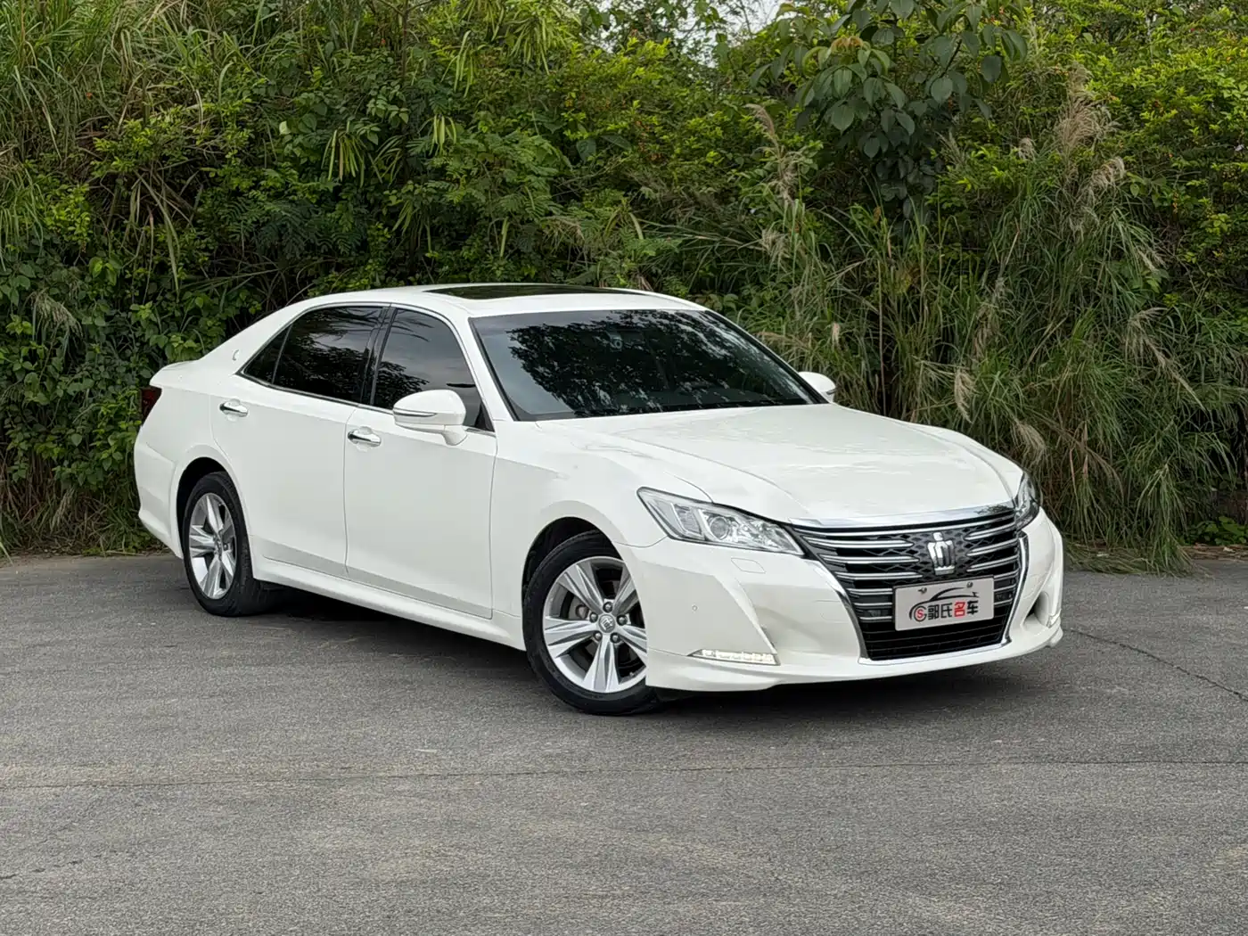Toyota Crown 2015 2.0T Fashion фото 3