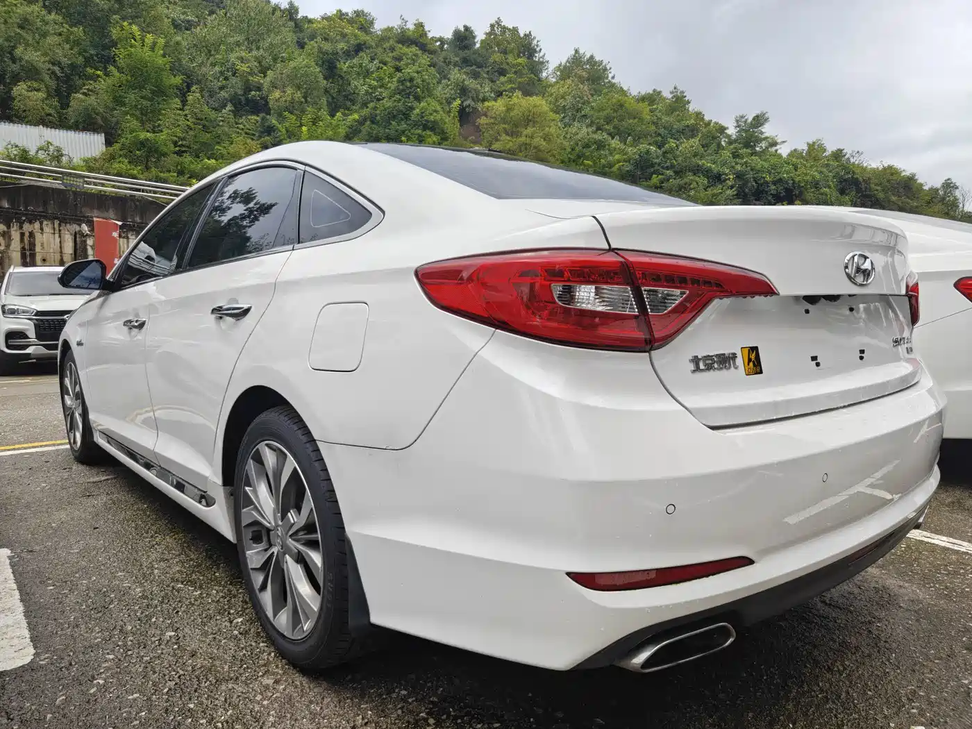 Фото 9 - Hyundai Sonata