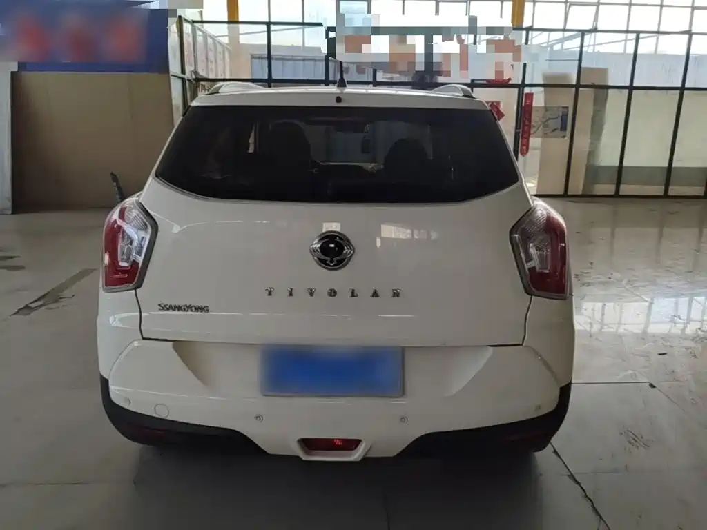 SsangYong Tivoli 2017 2015 1.6L Automatic 2WD Fashion Edition