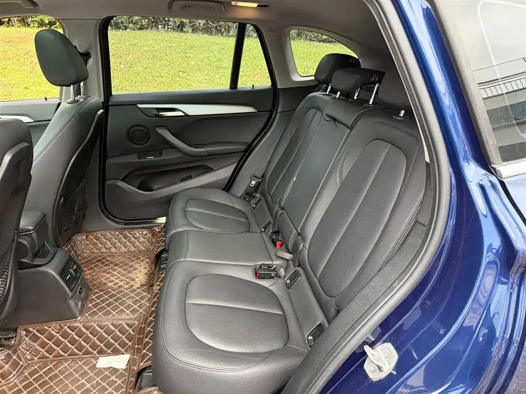 BMW X1 2019 sDrive20Li Leading Model фото 10