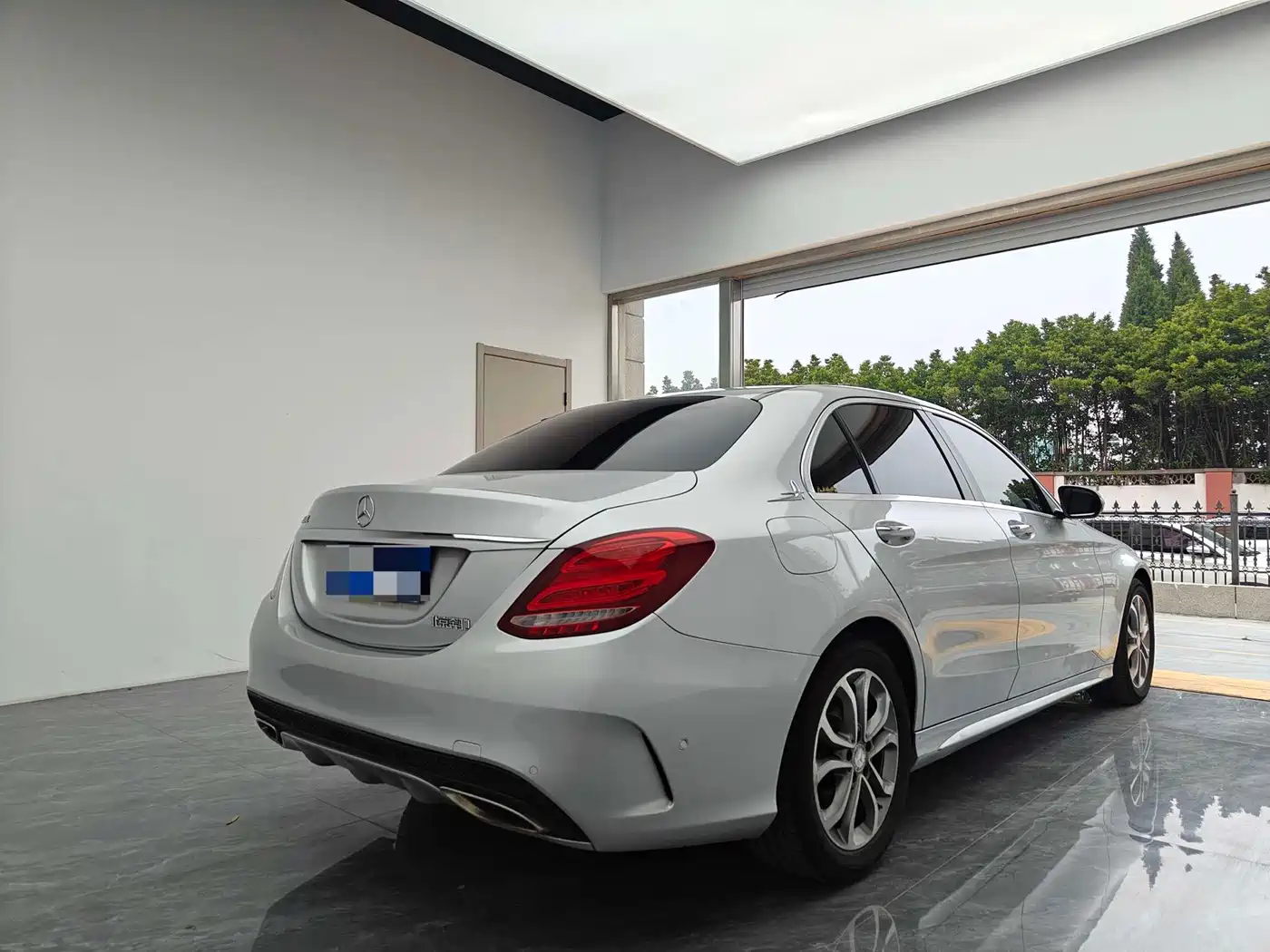Mercedes-Benz C-Class 2016 C 180 L Sport фото 5