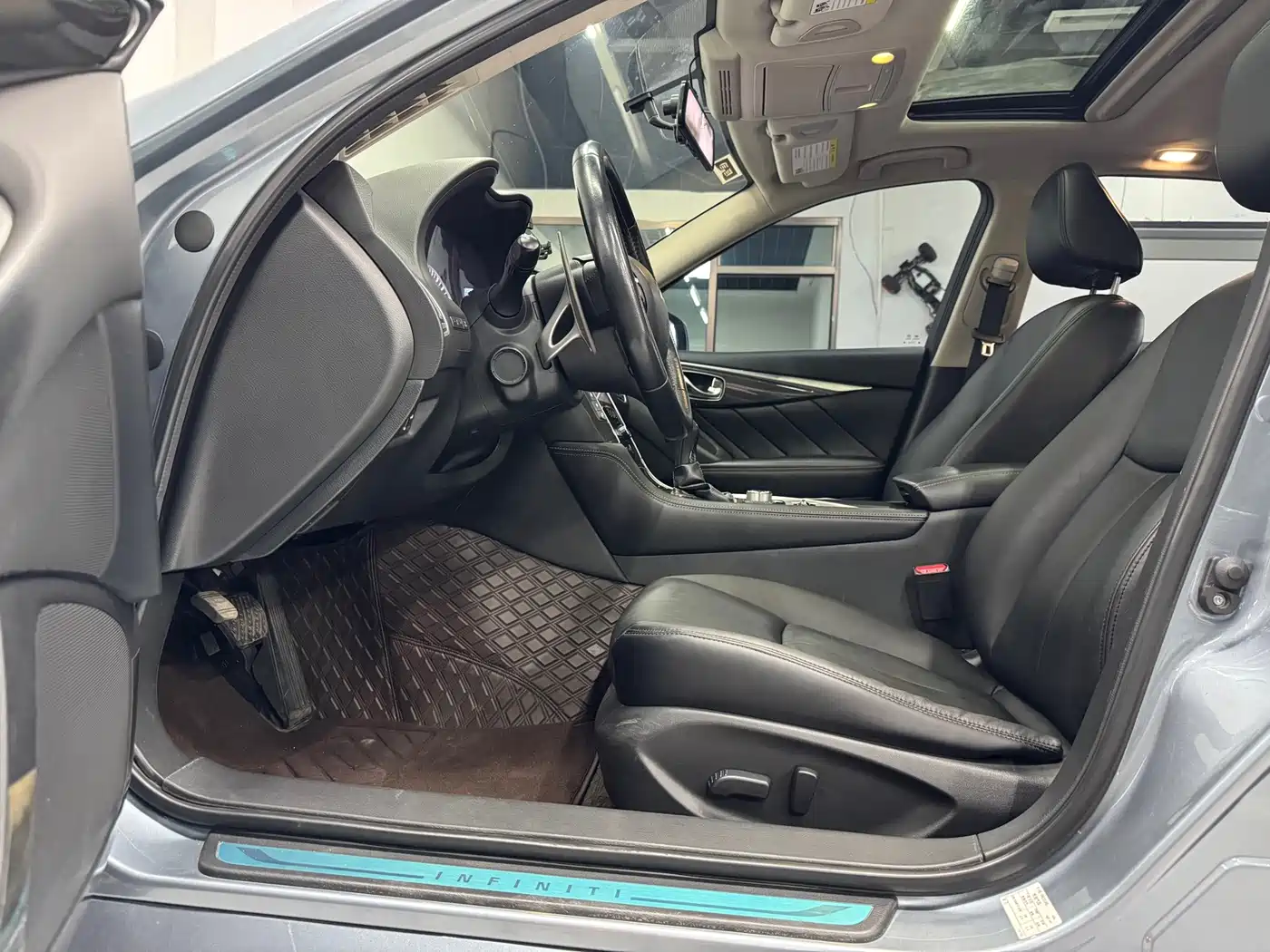 Infiniti Q50L 2015 2015 2.0T Comfort