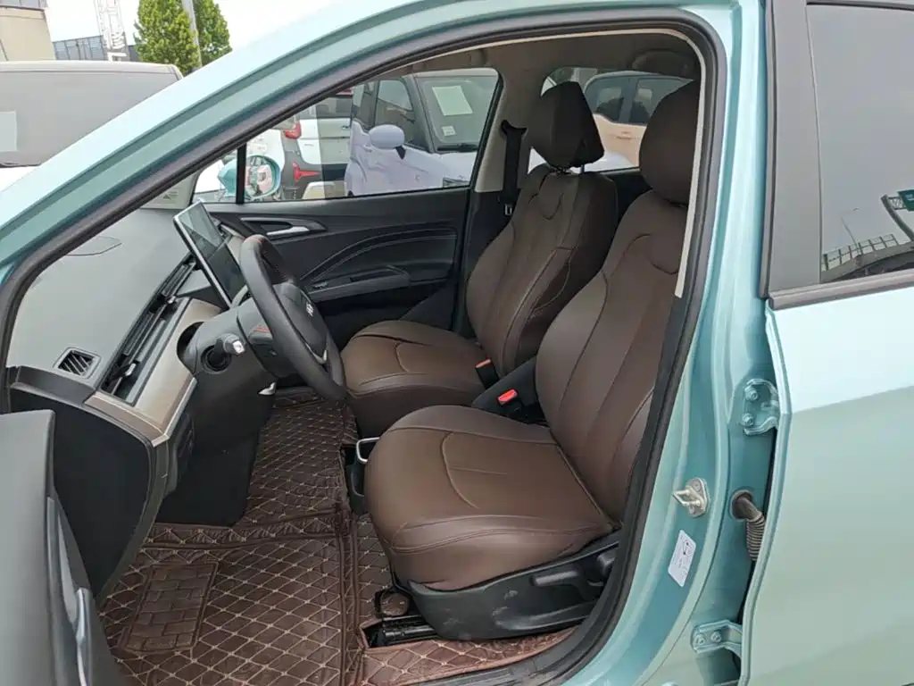 Nezha Auto Nezha V 2021 2021 Standard Range Entertainment Upgrade